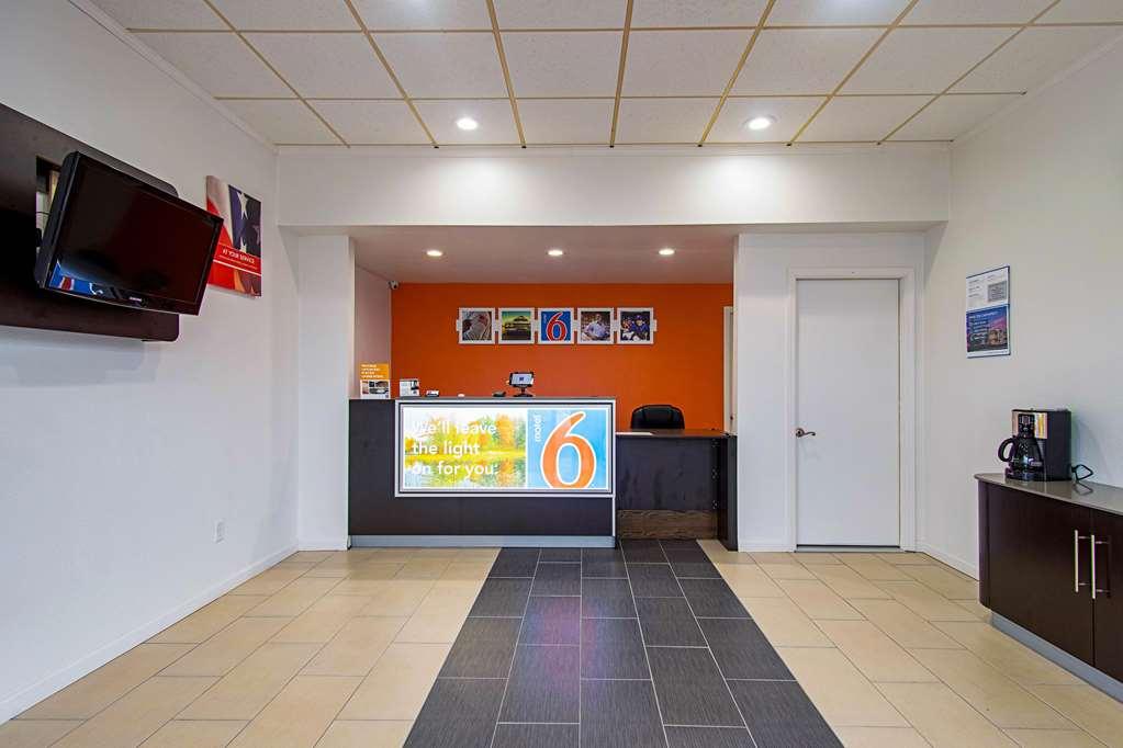 Motel 6-Alma, Ar L-40 Интерьер фото